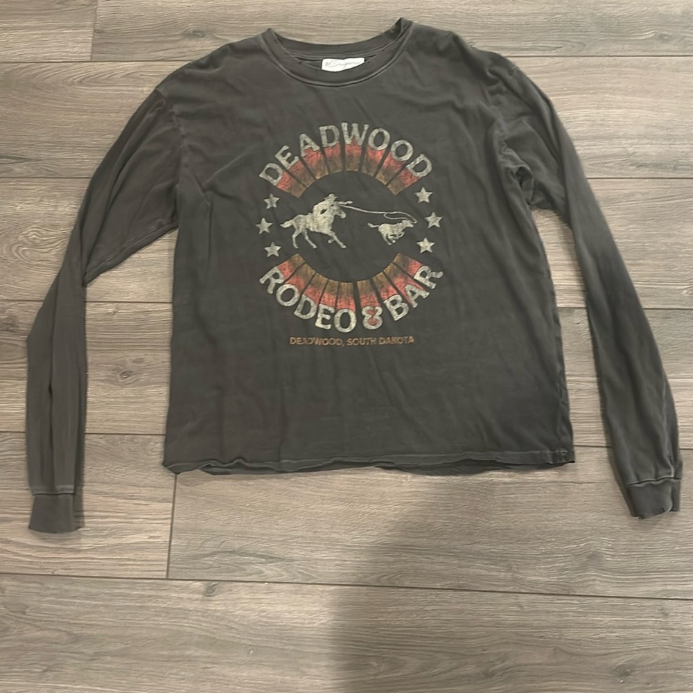 GIRL DANGEROUS Deadwood Rodeo Graphic Long Sleeve T-shirt Sz M